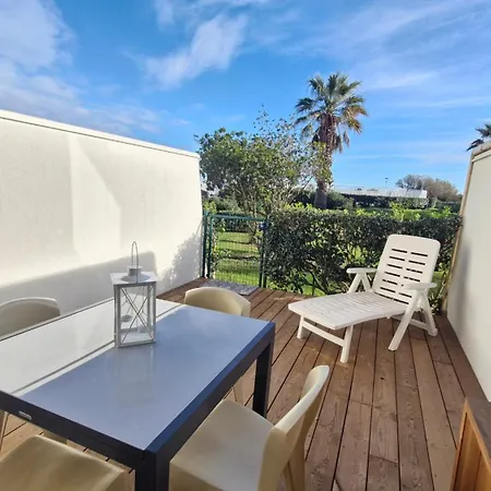Apartment Les Goelettes Avec Terrasse - Clim - Wifi - Parking - Piscine - Front De
